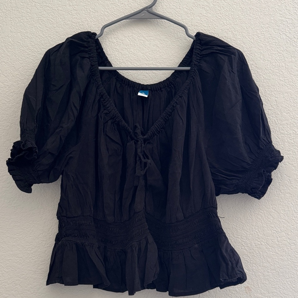 Old Navy Black Peasant Blouse